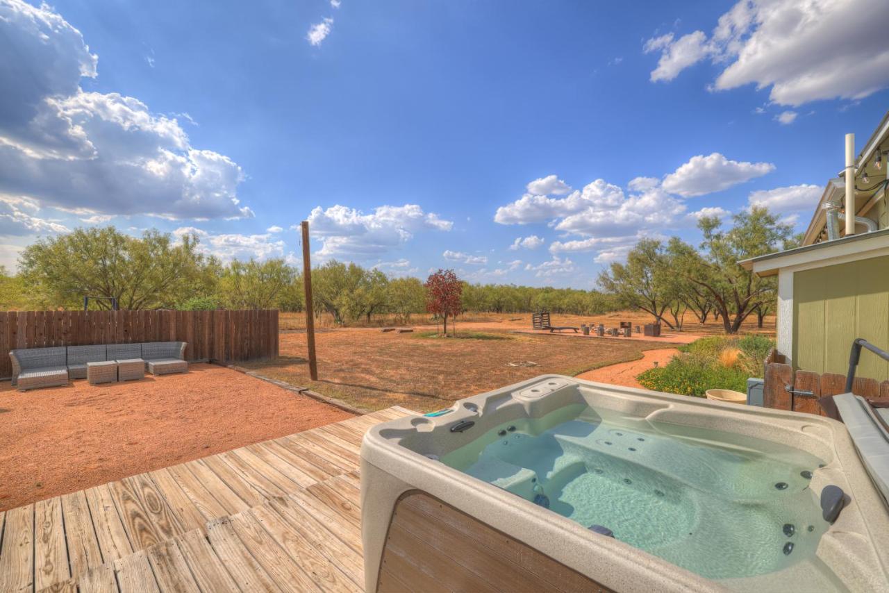 Vaughan W/Hot Tub And Grill Fredericksburg Extérieur photo